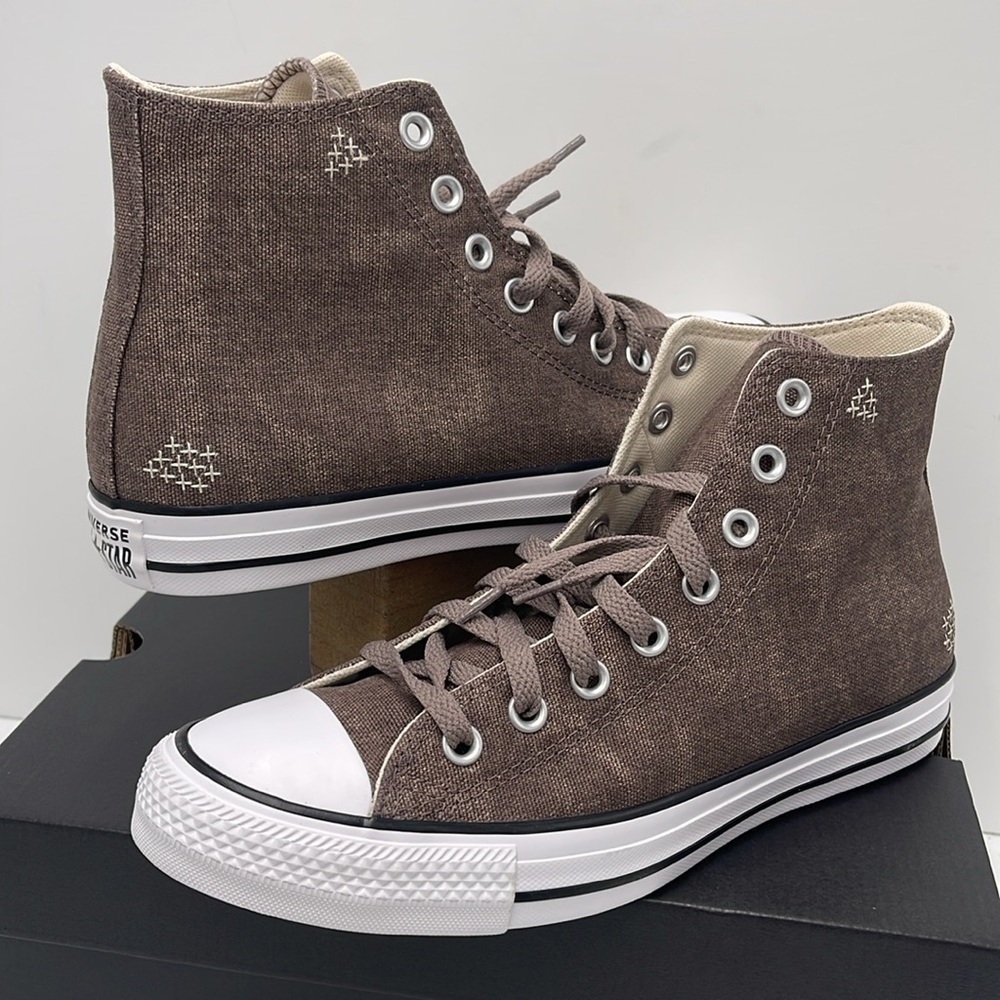 Converse WMNS All Star High-Top Sneakers Brown A08576F
CTAS HÌ
PURE PUMICE/PURE - Picture 10 of 16